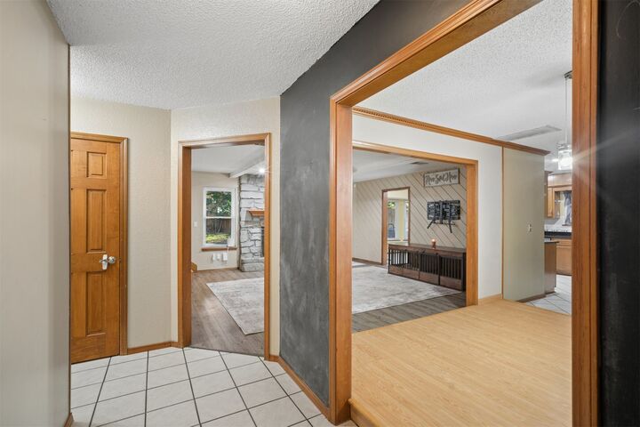 Property Photo: 2613 W Toledo Street OK 74012