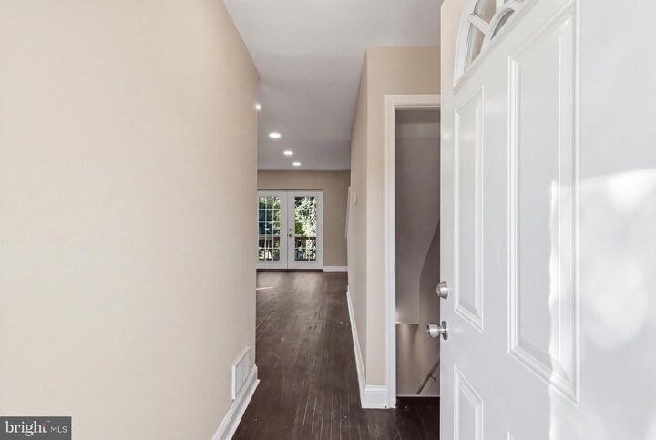 Property Photo:  634 Hampton Drive  MD 20745 