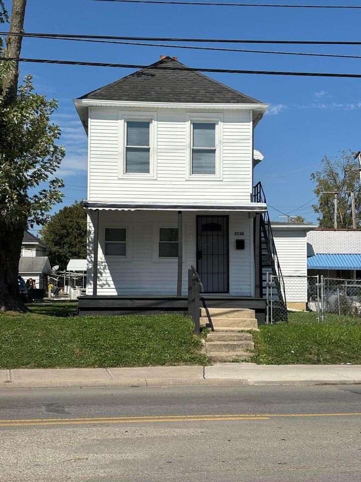 Property Photo: 2730 Sullivant Avenue OH 43204