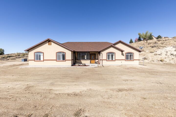 Property Photo:  709 Parkridge Parkway  NV 89815 