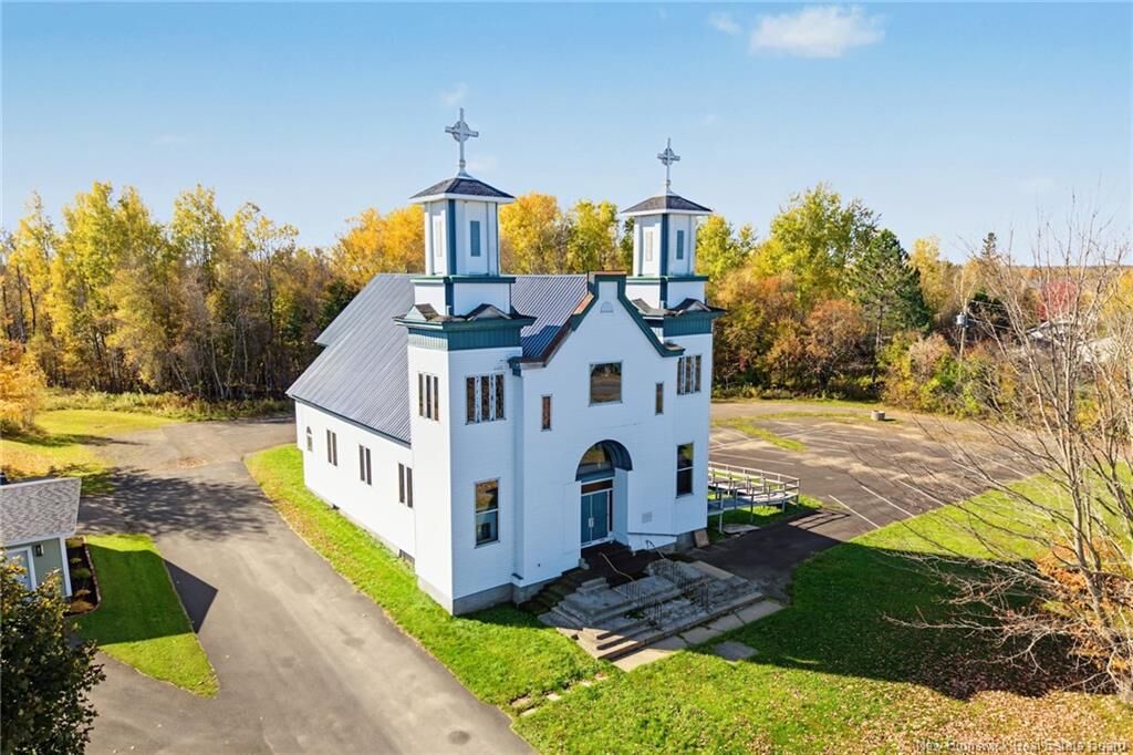 Property Photo:  48 King Street  NB E4A 2H7 