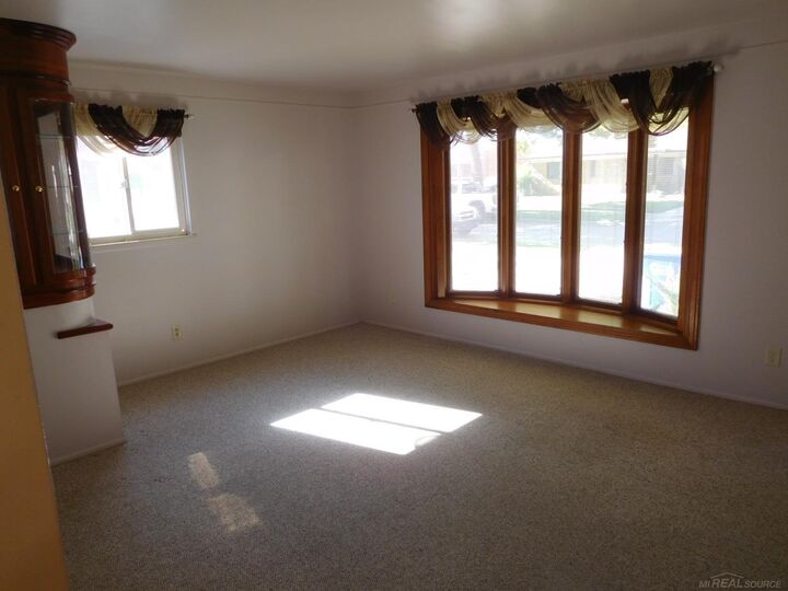 Property Photo:  27060 Norma Drive  MI 48093 