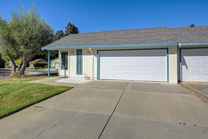 Property Photo:  11 Kamson Court  CA 95833 