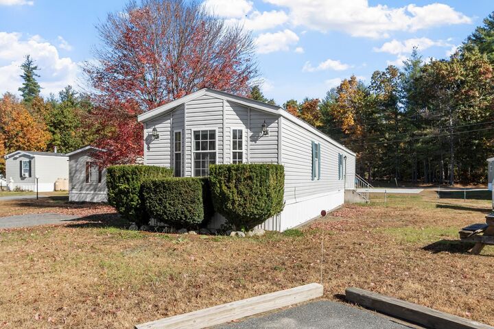 Property Photo:  11 Robbins Street  NH 03451 