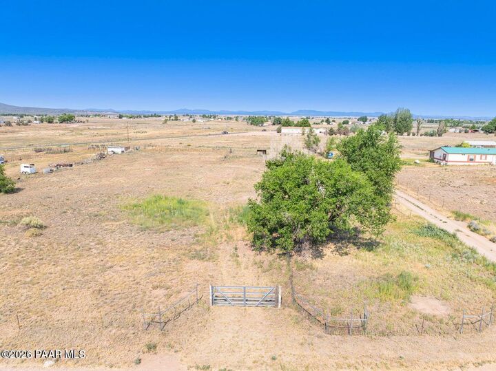 Property Photo:  25050 N Larita Road  AZ 86334 