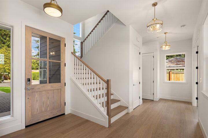 Property Photo: 1632 167th Avenue NE WA 98008