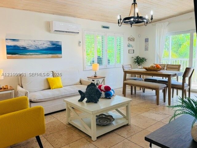 Property Photo:  26 Shoreland Dr  FL 33037 