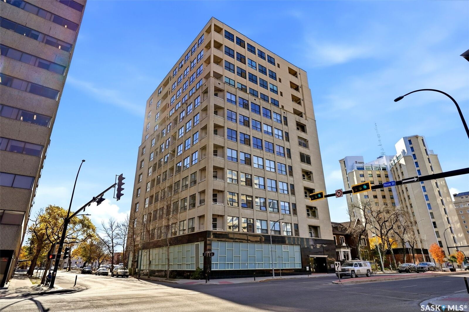 Property Photo:  1901 Victoria Avenue 1006  SK S4P 3R4 