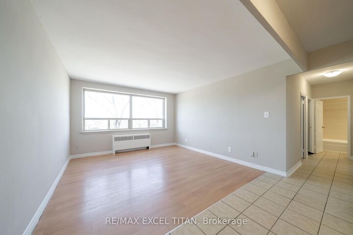 Property Photo:  468 Ottawa Street 320C  ON L8H 4A6 