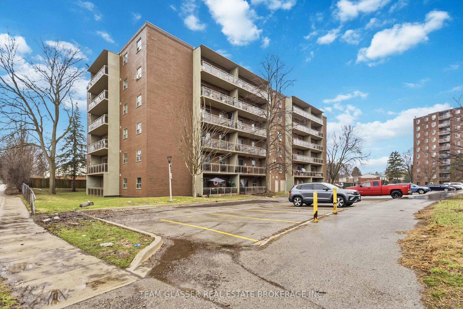 Property Photo:  746 Fanshawe Park Road E 211  ON N5X 2M5 