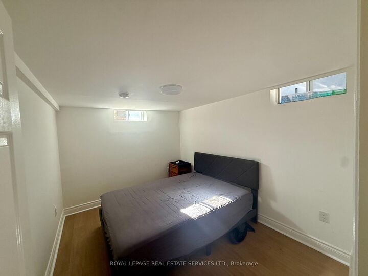 Property Photo:  19 Roseland Drive E 6  ON M8W 1Y3 