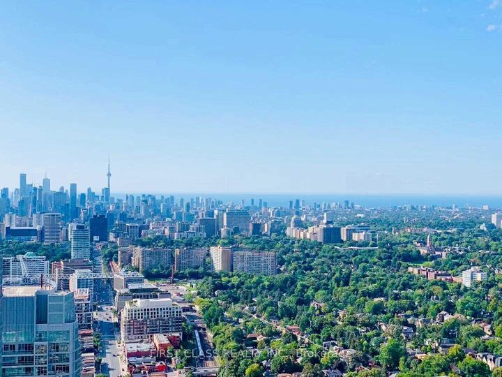 Property Photo:  8 Eglinton Avenue E 4302  ON M4P 0C1 