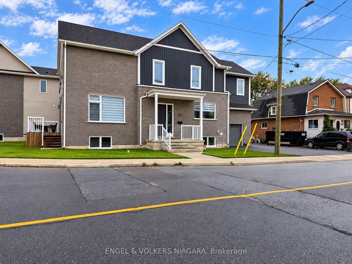 Property Photo:  4499 Fourth Avenue  ON L2E 4N4 