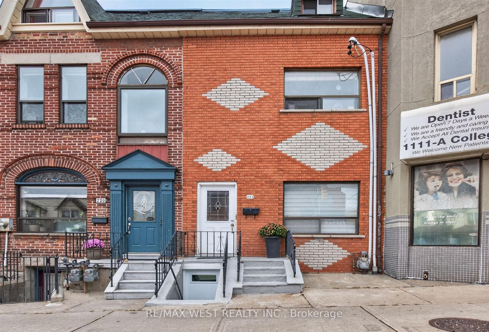 Property Photo: 722 Dufferin Street Lower ON M6K 2B7