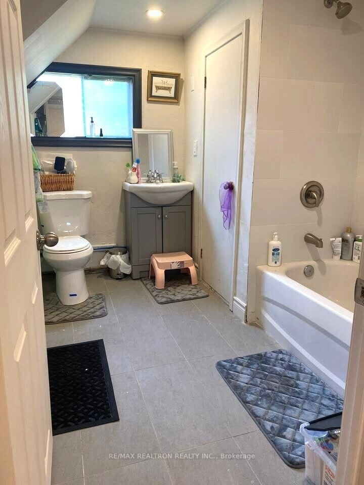 Property Photo:  192 Lincoln Road W Unit 3  ON L0S 1B0 