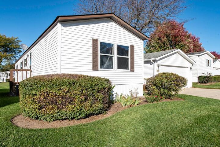 Property Photo:  3158 Patricia Lane  IL 60085 