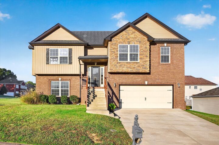Property Photo: 200 Autumn Terrace Ln TN 37040