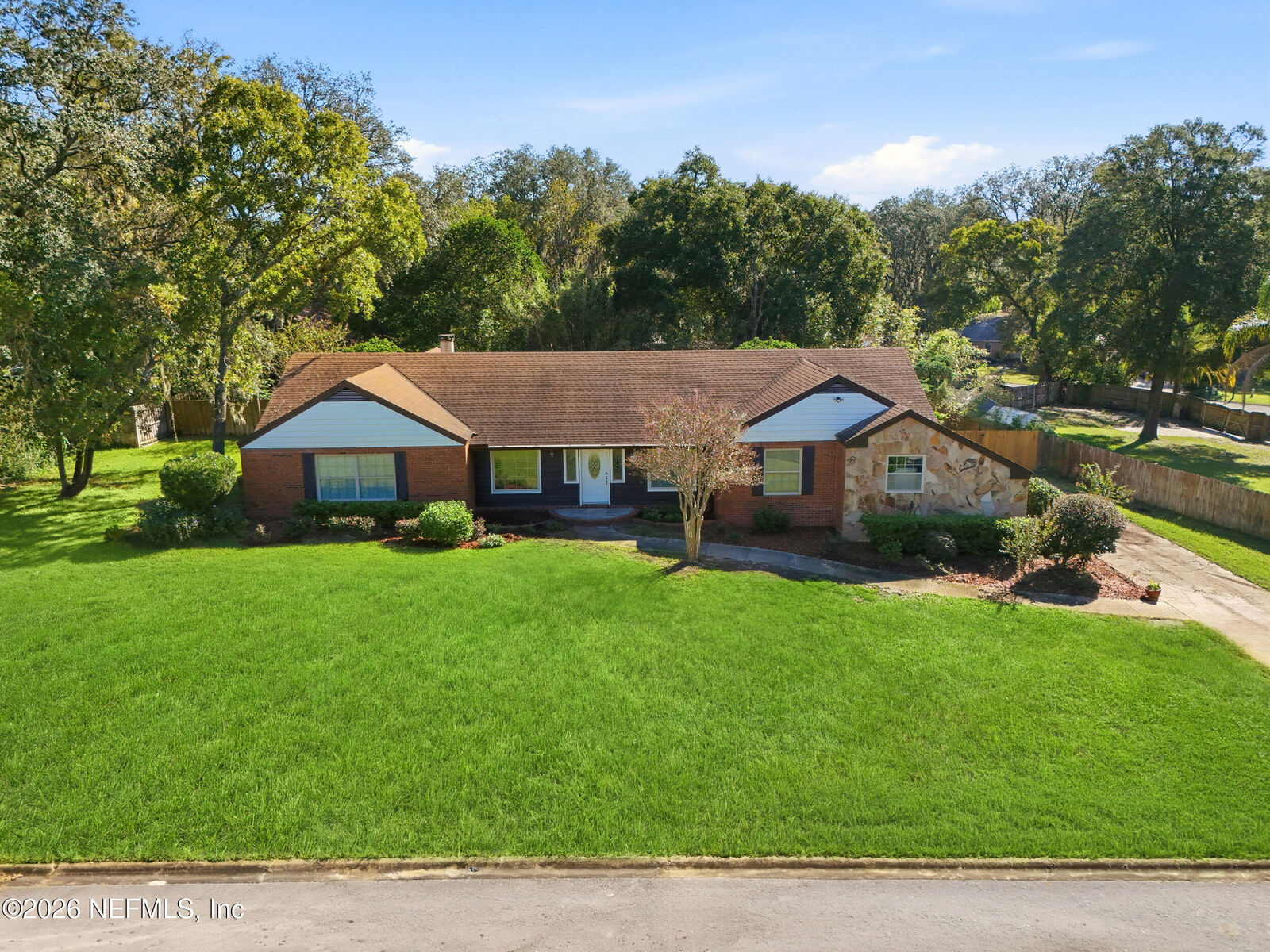 Property Photo:  6311 Whispering Oaks Drive W  FL 32277 