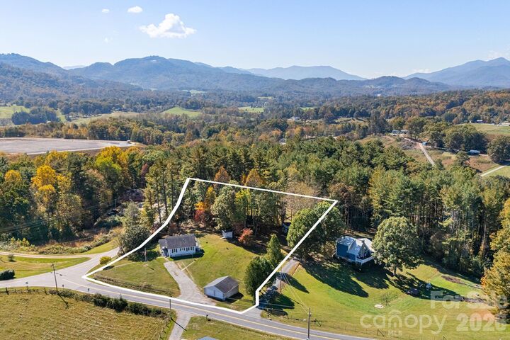 Property Photo: 39 Brown Cove Road NC 28721