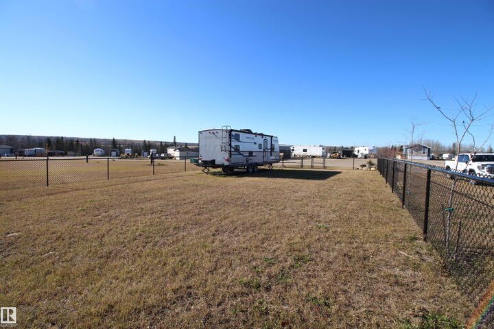 Property Photo:  454029 Rge Road 11 541  AB T0C 2C0 