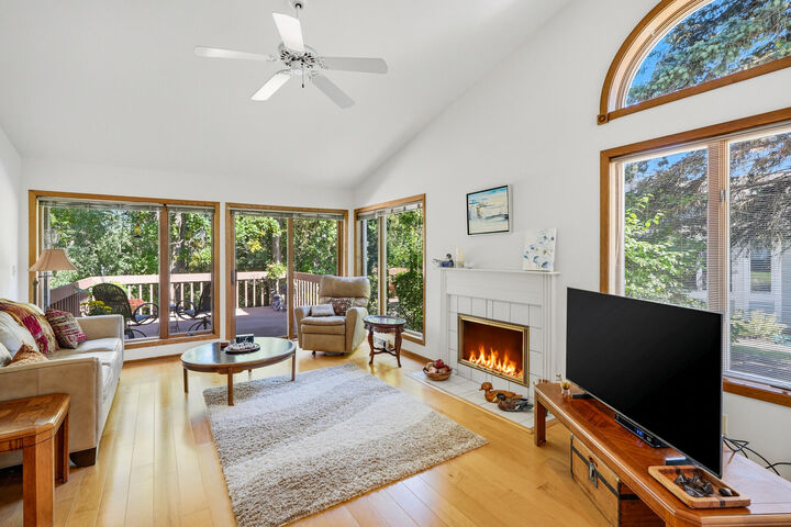 Property Photo:  115 E Sutton Pl  WI 53188 
