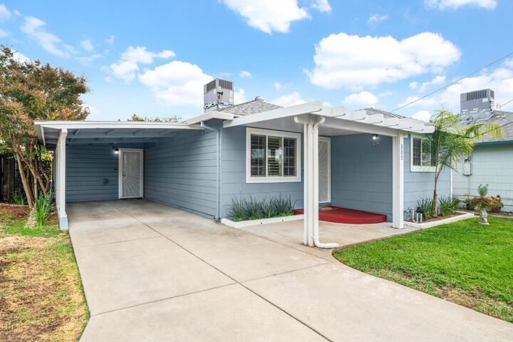 Property Photo:  805 Circuit Drive  CA 95678 