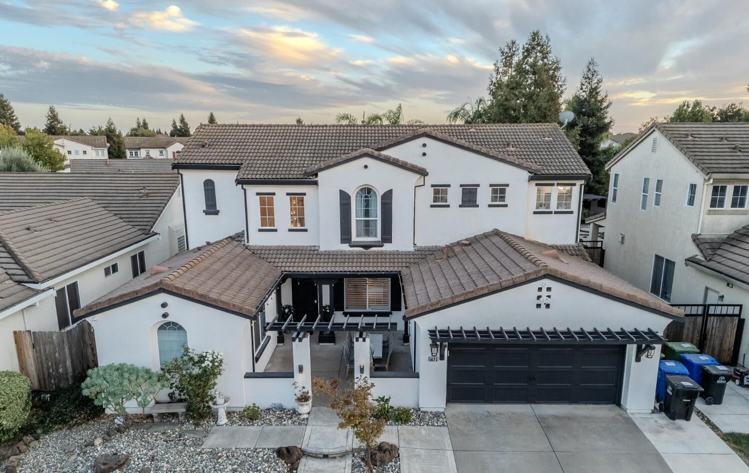 Property Photo:  5623 Mallardview Way  CA 95757 