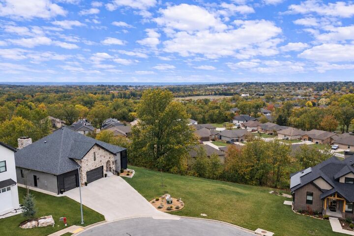 Property Photo:  200 N Blarney Court  MO 65714 