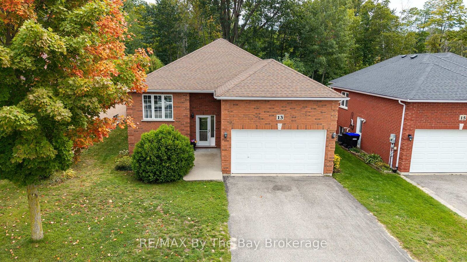 Property Photo:  13 Tona Trail  ON L9Z 0A5 