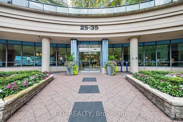 Property Photo:  35 Viking Lane 238  ON M9B 0A2 