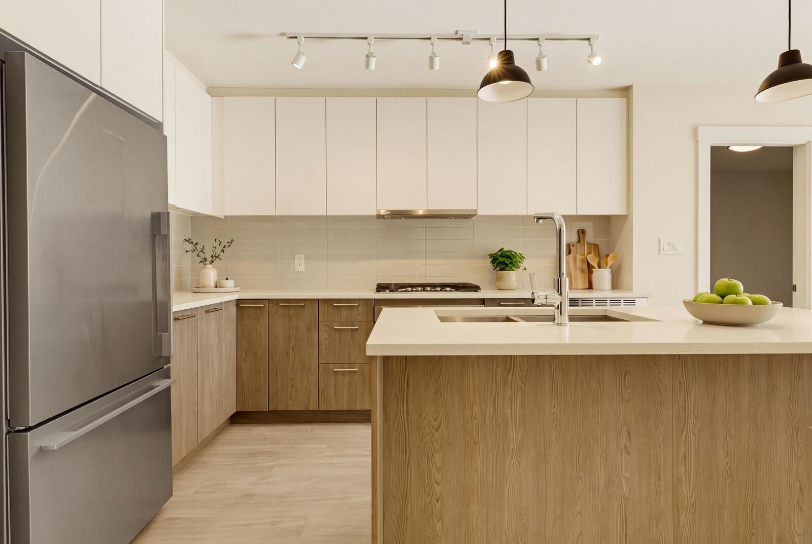 Property Photo:  625 E 3rd Street G4  BC V7L 1G6 