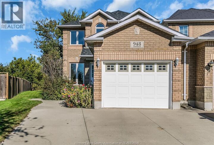 Property Photo:  948 Lemonwood  ON N9G 2R6 