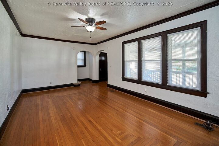 Property Photo:  1007 2nd Avenue  WV 25302 