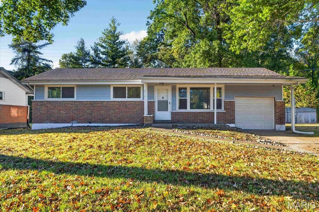 Property Photo:  2212 Collett Drive  MO 63136 