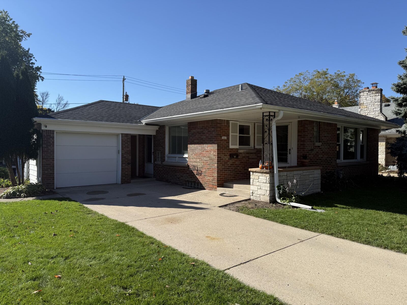 Property Photo: 5443 W Hayes Ave WI 53219