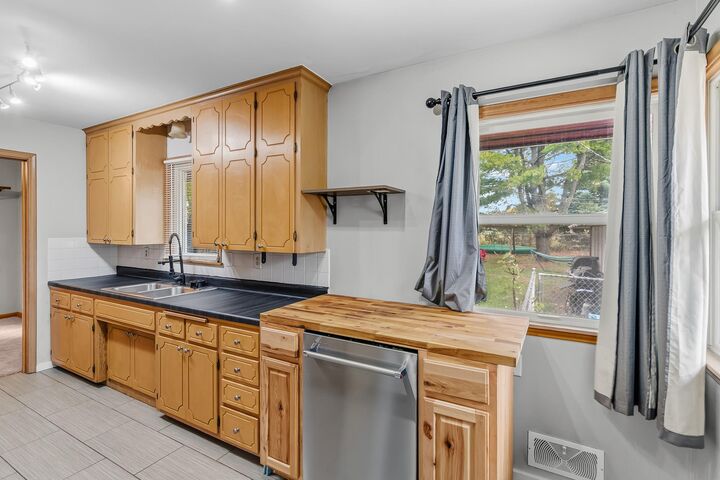 Property Photo:  3730 Cranbrook Drive  MN 55110 