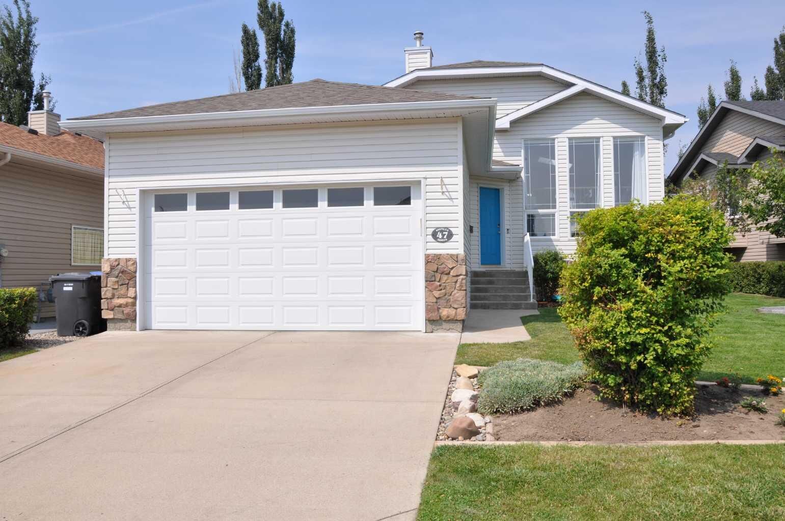 Property Photo:  47 Riverbrook Close W  AB T1J 0J5 