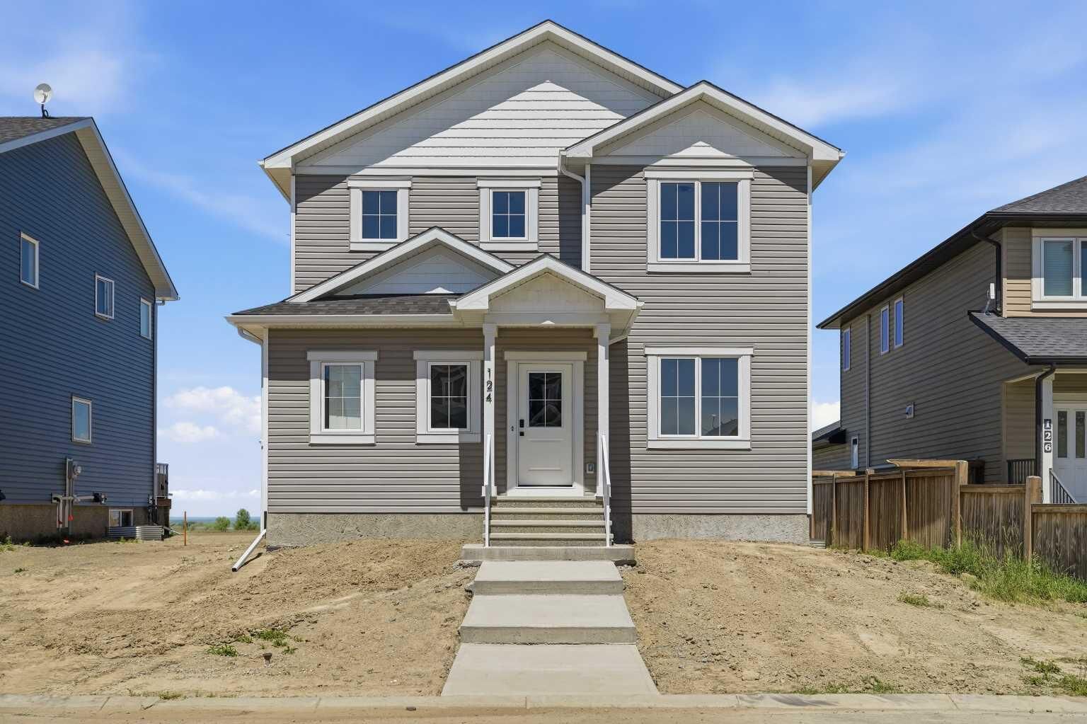 Property Photo:  124 Coote Street  AB T0L 0P0 