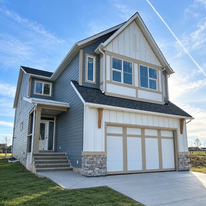 Property Photo:  100 Setonvista Crescent SE  AB T3M 4N3 