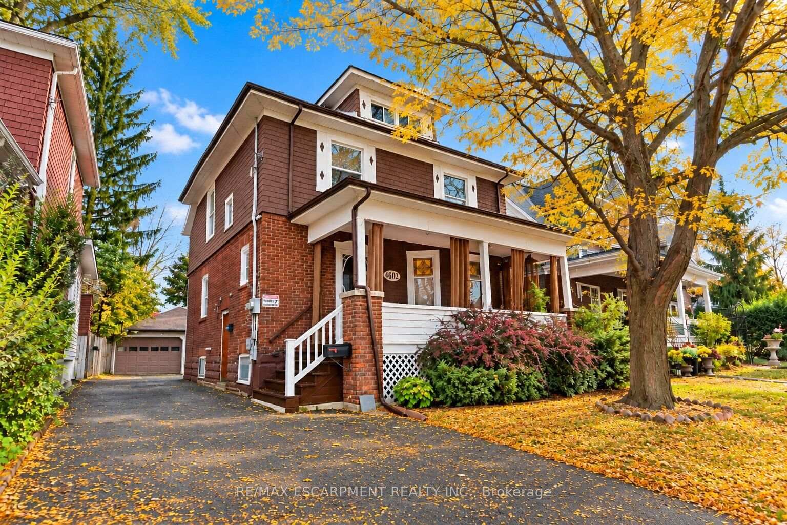 Property Photo: 4602 Ryerson Crescent ON L2E 1E2