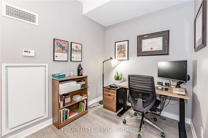 Property Photo:  85 Duke Street W 409  ON N2H 0B7 