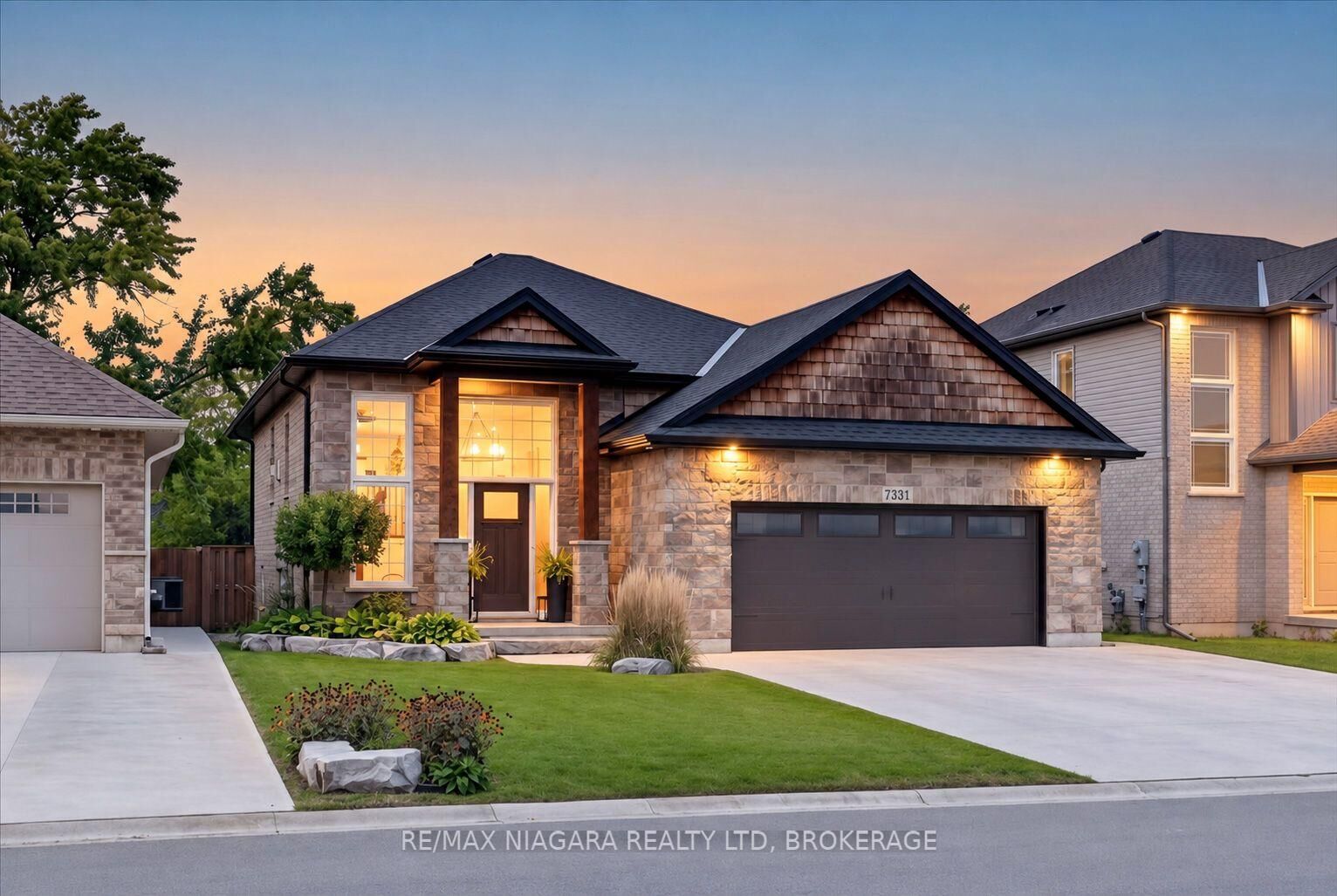 Property Photo:  7331 Sherrilee Crescent  ON L2H 3T2 