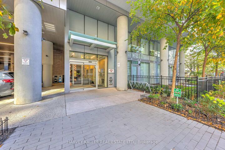 Property Photo:  195 Redpath Avenue 706  ON M4P 1V2 
