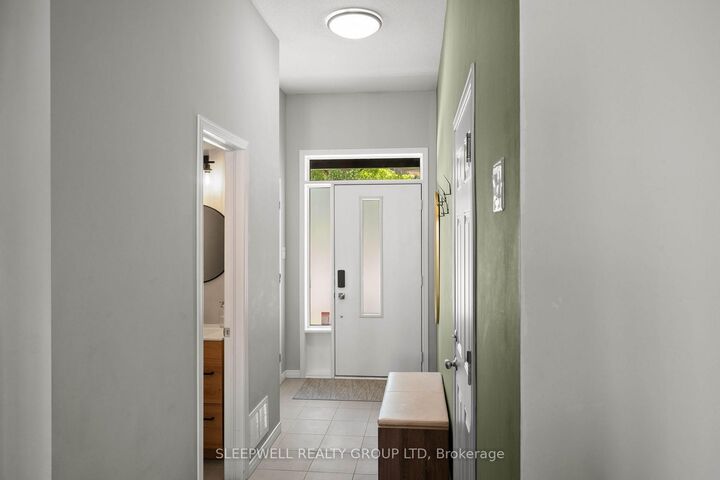 Property Photo:  147 Westphalian Avenue  ON K2V 0A3 