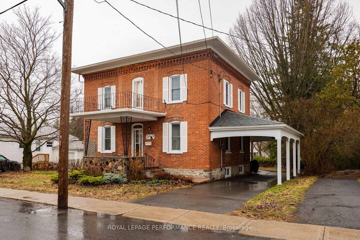 Property Photo:  11 Peter Street  ON K0C 1T0 