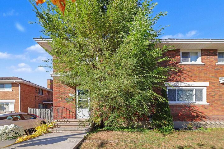 Property Photo:  1779 Kerr Avenue  ON K2A 1H9 