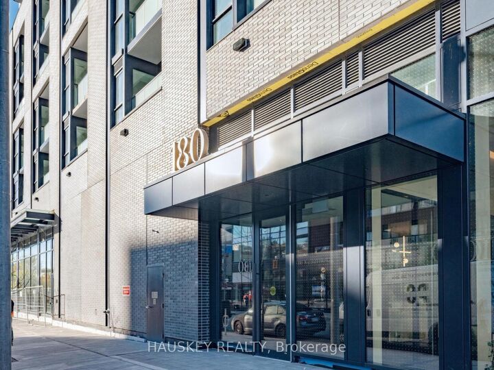 Property Photo:  180 Alberta Avenue 603  ON M6C 0B4 