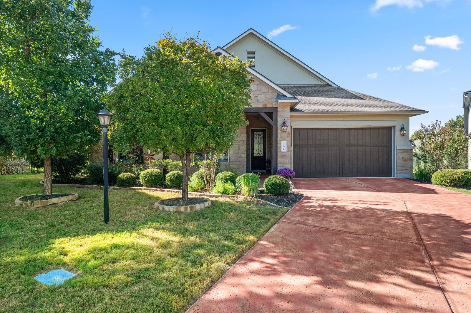 Property Photo: 106 Edinburgh Isle Court TX 78738