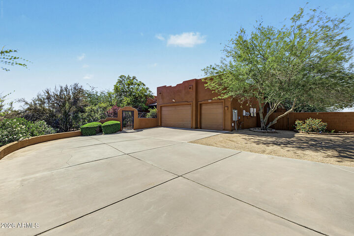 Property Photo: 38912 N 12th Street AZ 85086