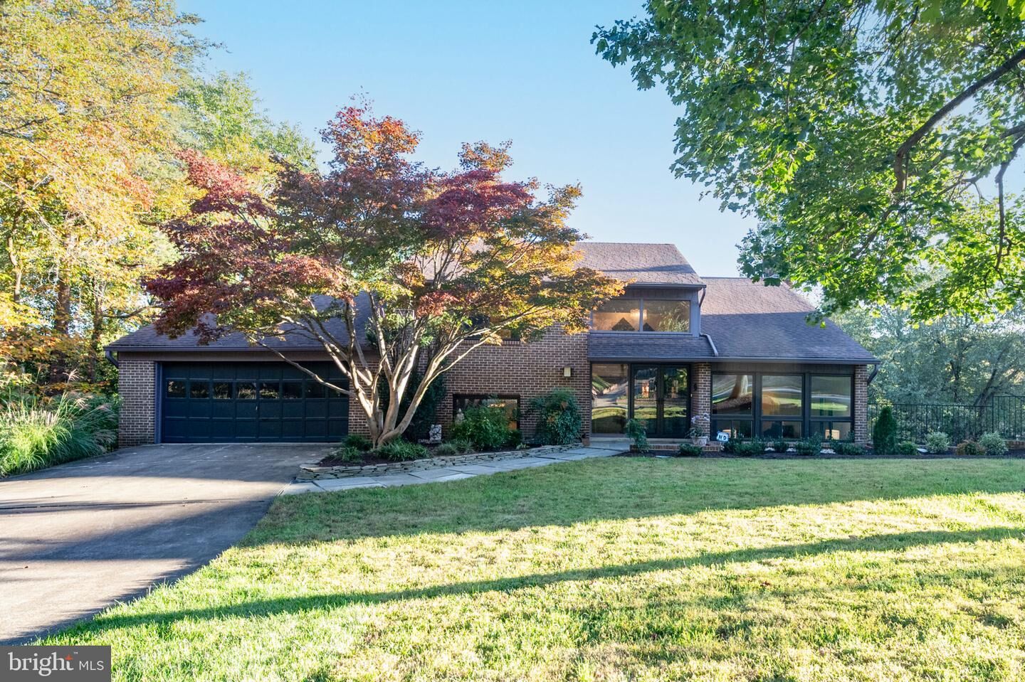Property Photo: 3713 Fort Hill Drive VA 22310